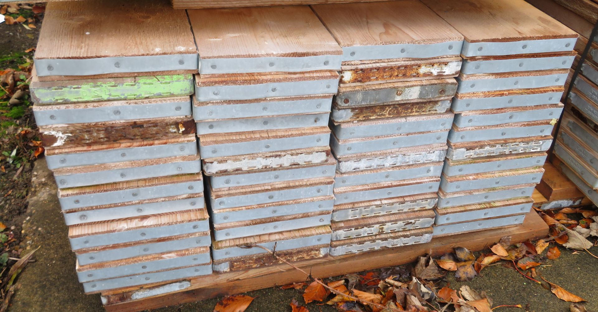 48x 6ft Wooden Scaffolding Boards. Please Note There Is A £10 Loading Charge On This Lot. - Image 3 of 4