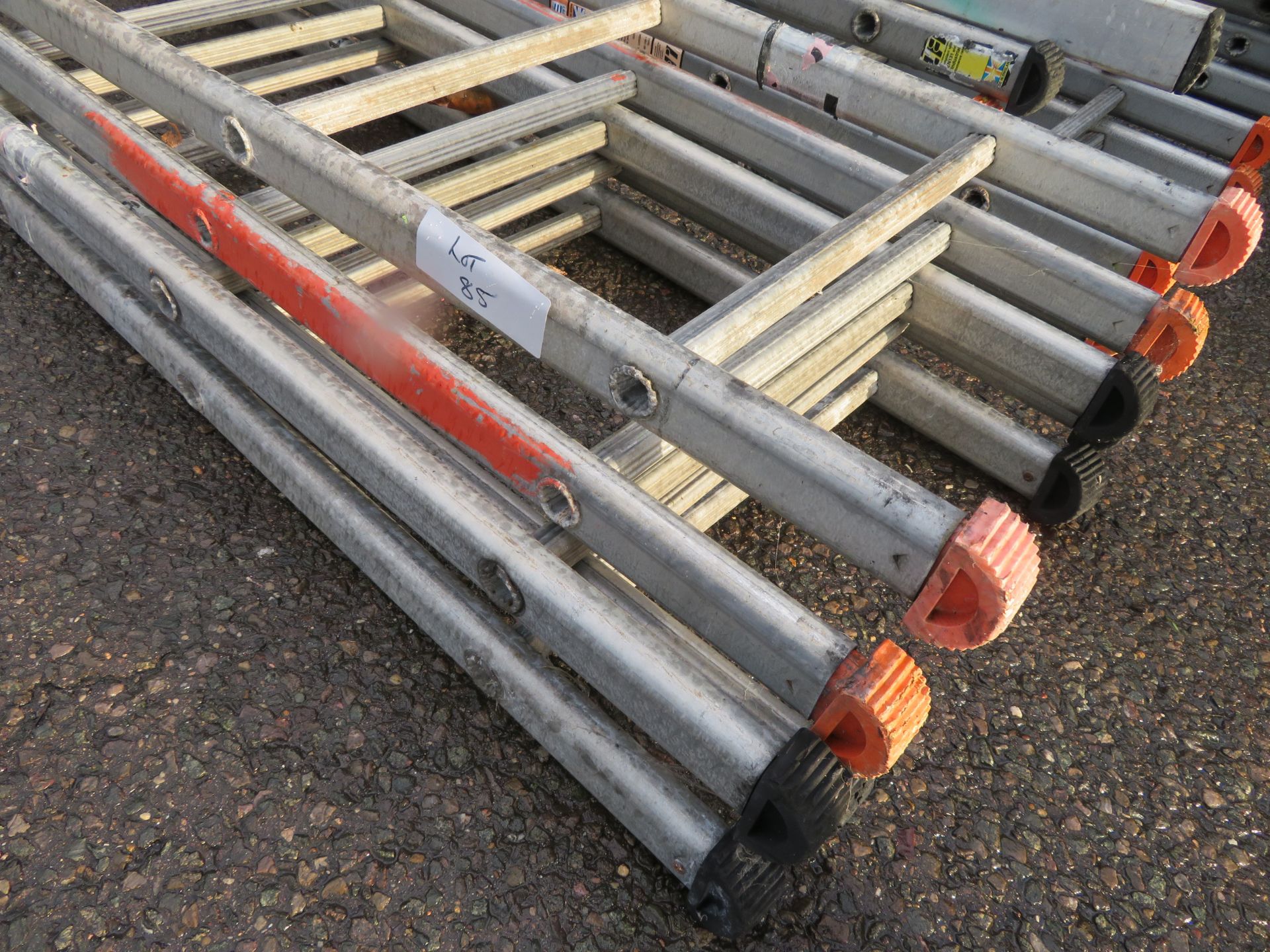 5x Aluminium 3m 10 Rung Scaffolding Ladder. - Image 2 of 3