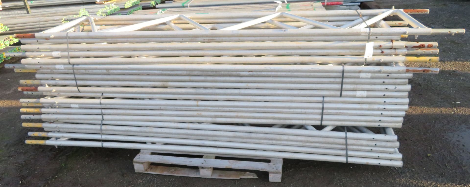 20x Layher Aluminium 3m x 0.75m Scaffolding Brace Beams.