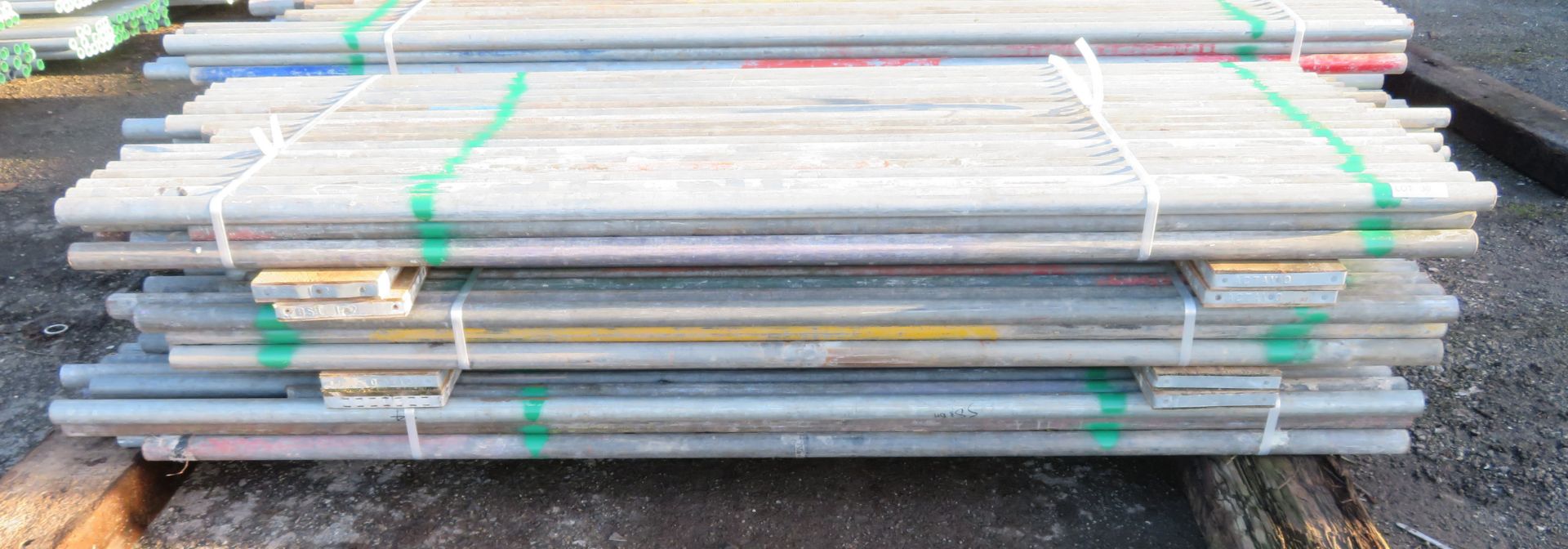 150x Various Length Galvanised Steel Scaffolding Poles. Lengths Range Between 8.5ft - 7.5ft.