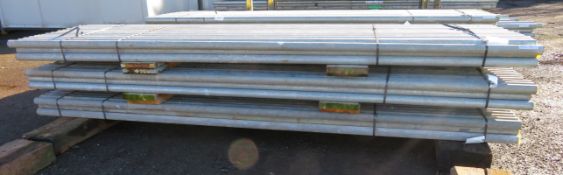 150x 10ft Galvanised Steel Scaffolding Poles 48mm Diameter x 4mm Thick.
