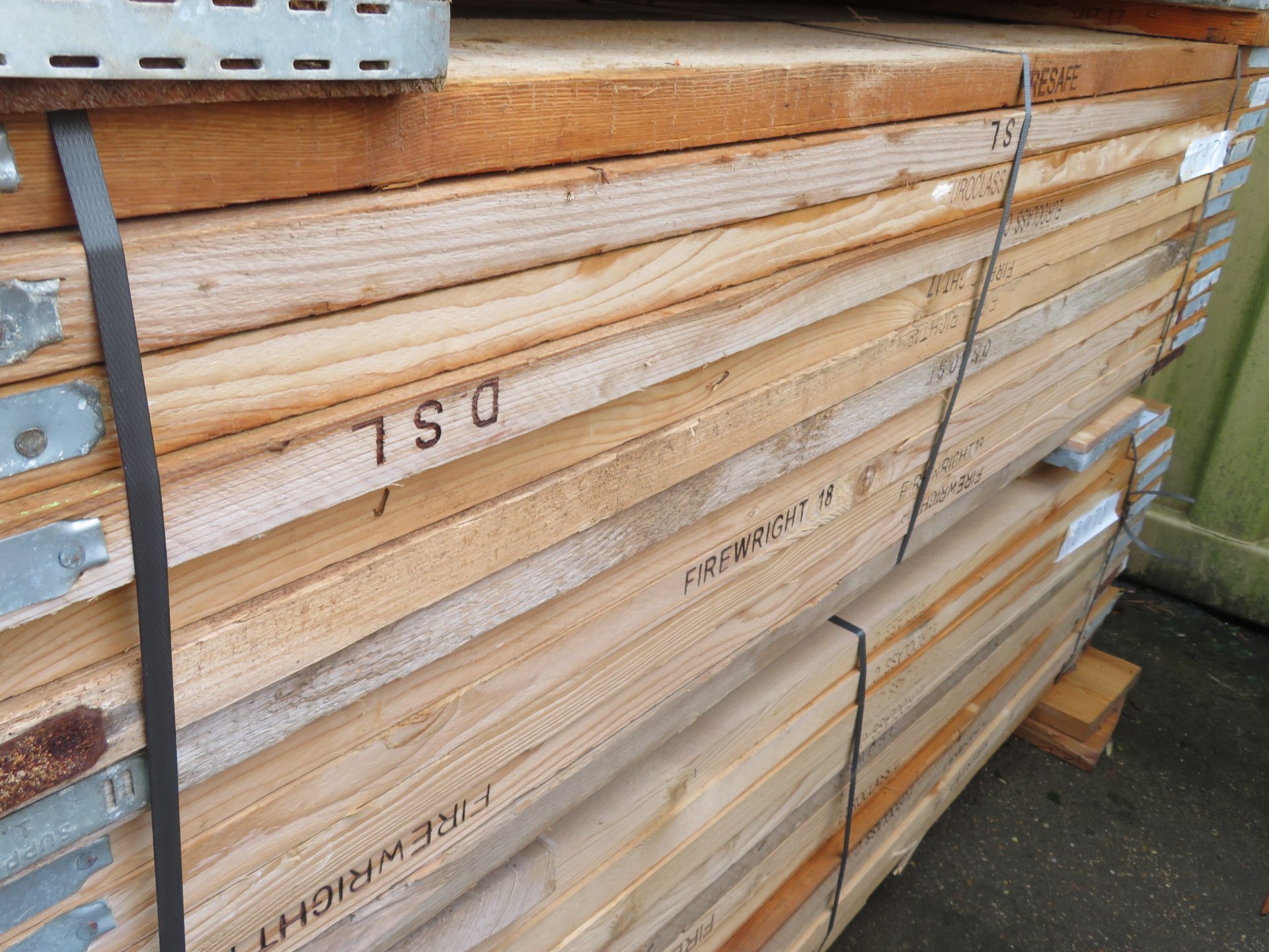 48x 6ft Wooden Scaffolding Boards. Please Note There Is A £10 Loading Charge On This Lot. - Image 4 of 4