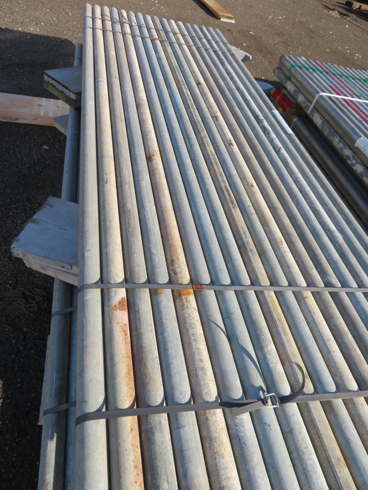 150x 8ft Galvanised Steel Scaffolding Poles 48mm Diameter x 4mm Thick. - Image 4 of 4