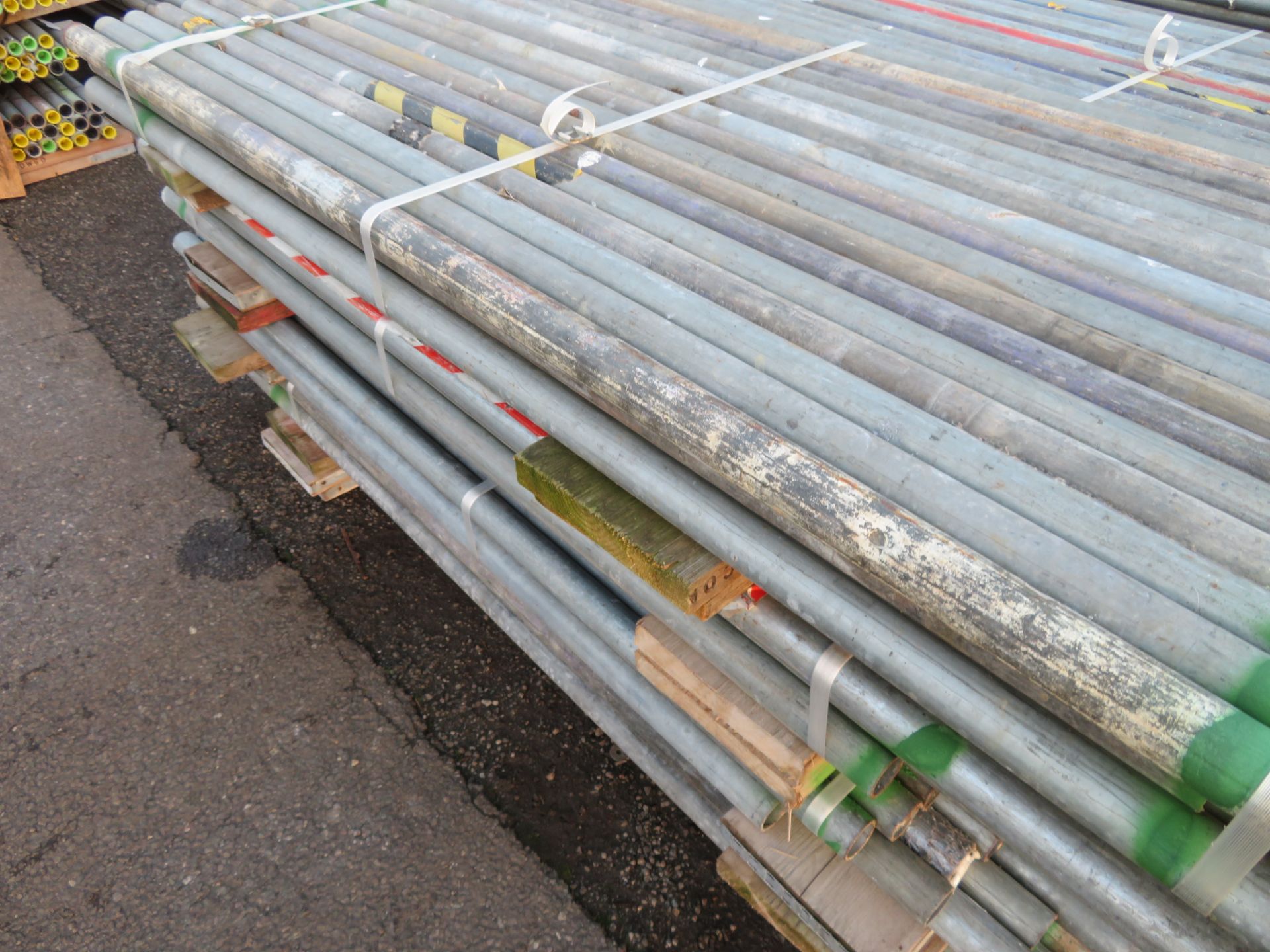 200x Various Length Galvanised Steel Scaffolding Poles. Lengths Range Between 7.5ft - 5ft. - Image 5 of 5