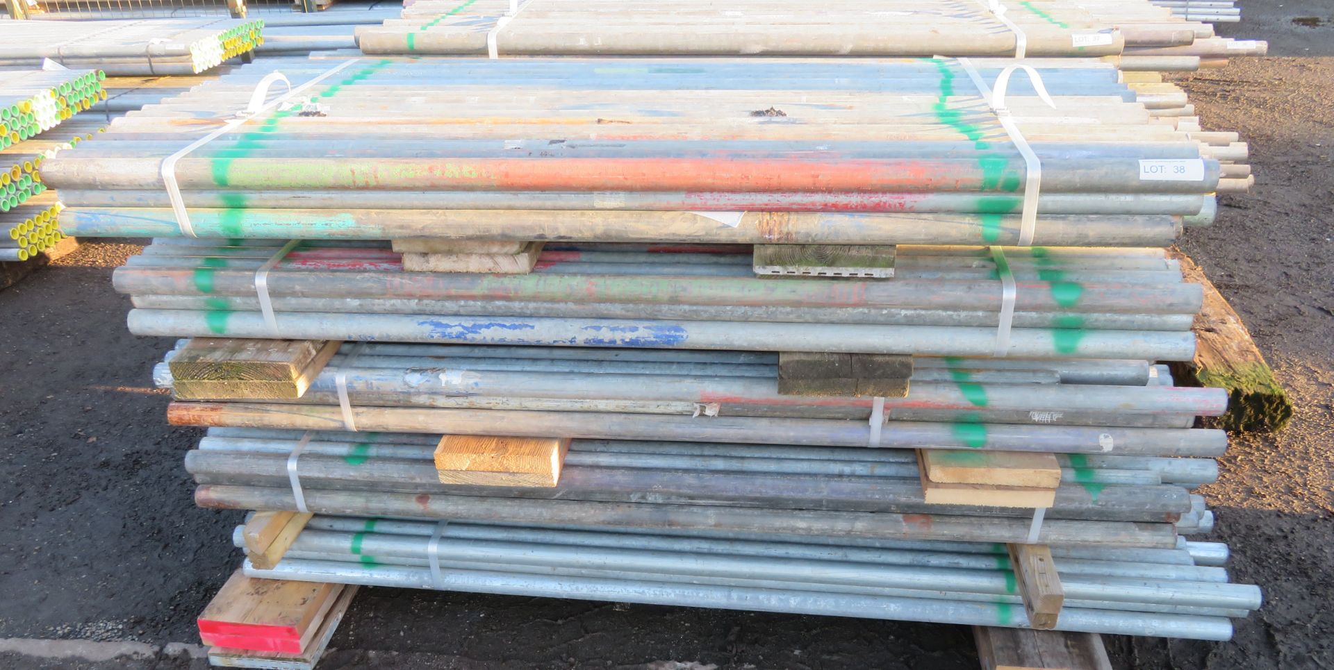 250x Various Length Galvanised Steel Scaffolding Poles. Lengths Range Between 7ft - 5.5ft.