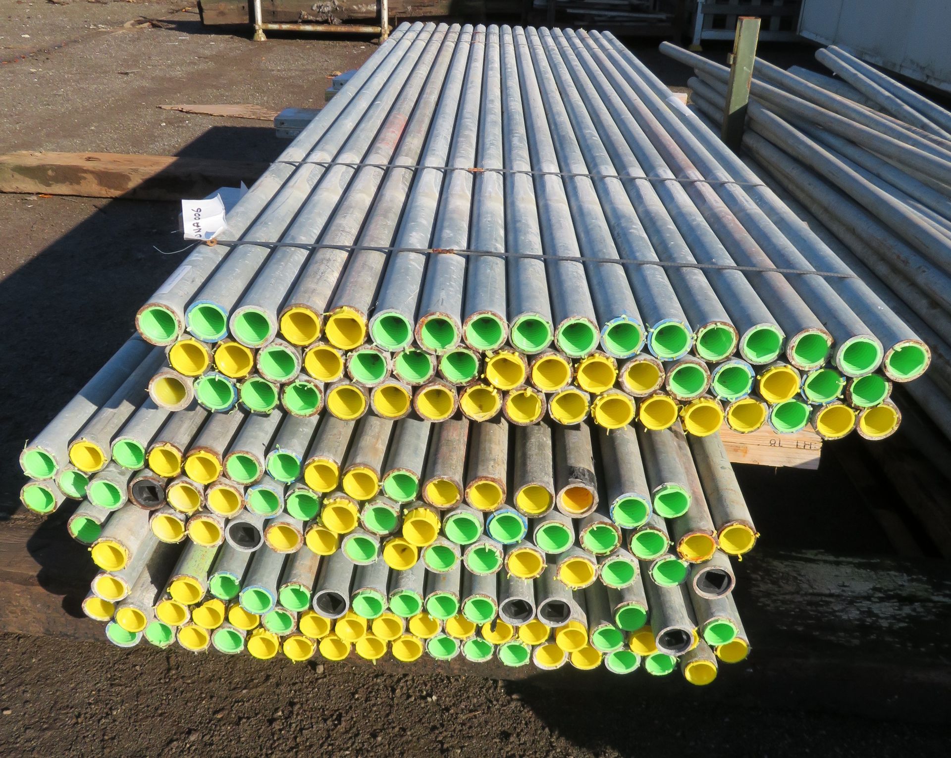 150x 10ft Galvanised Steel Scaffolding Poles 48mm Diameter x 4mm Thick. - Image 3 of 4