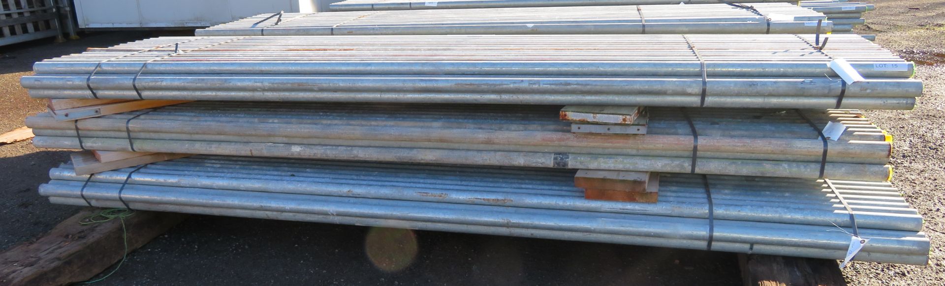 150x 10ft Galvanised Steel Scaffolding Poles 48mm Diameter x 4mm Thick.