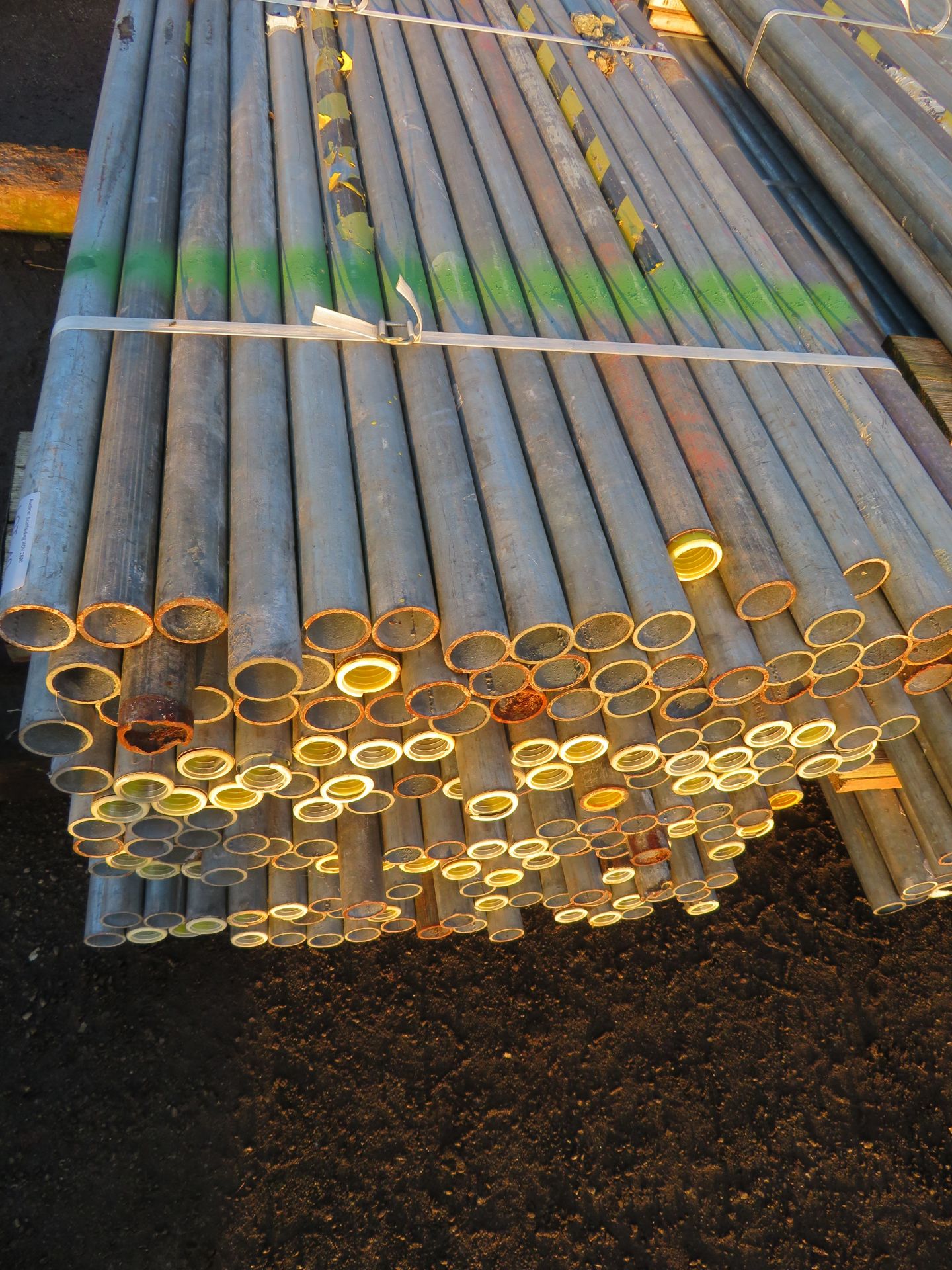 200x Various Length Galvanised Steel Scaffolding Poles. Lengths Range Between 8ft - 8.5ft. - Image 4 of 5