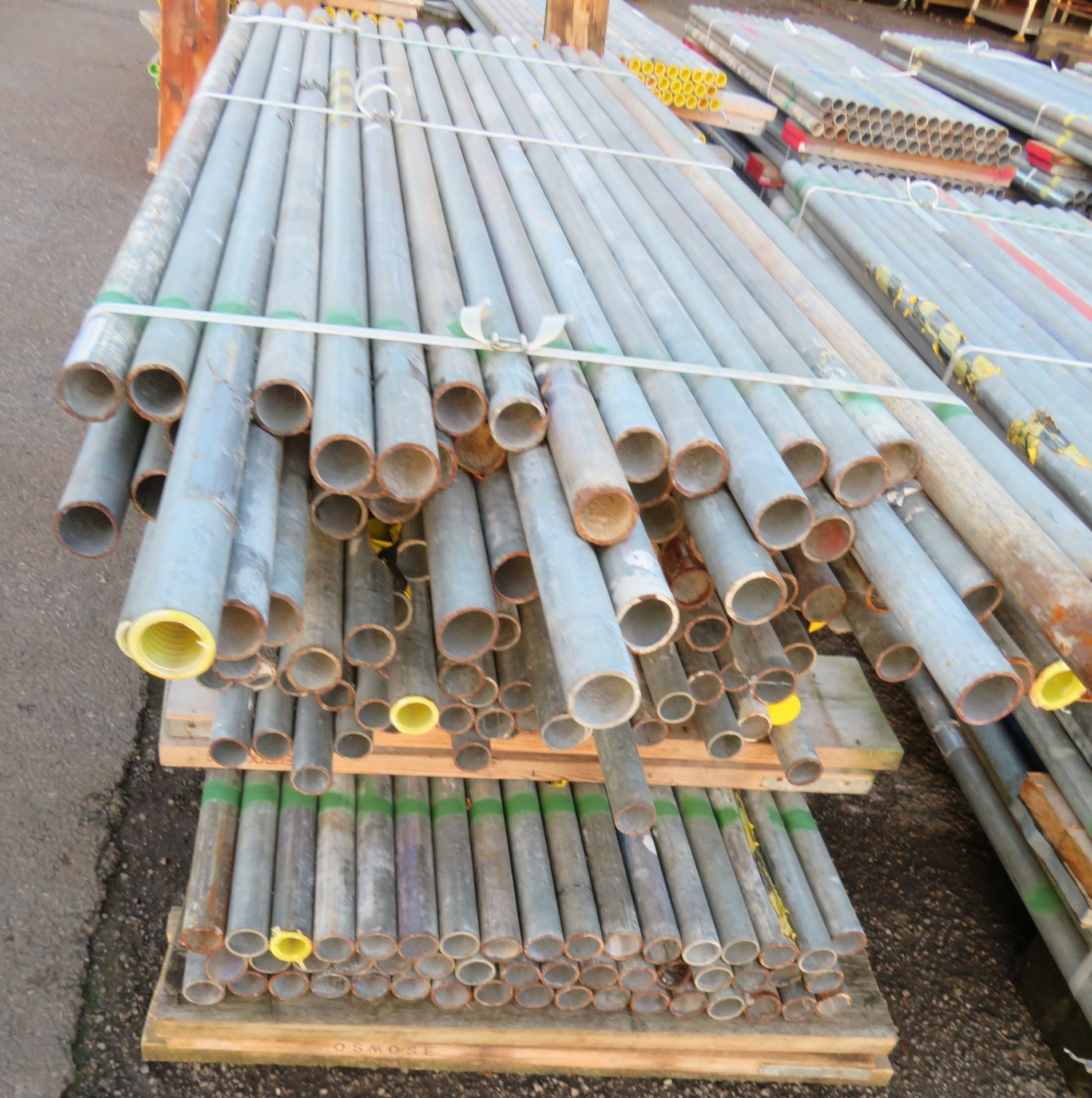 200x Various Length Galvanised Steel Scaffolding Poles. Lengths Range Between 7.5ft - 5ft. - Image 3 of 5