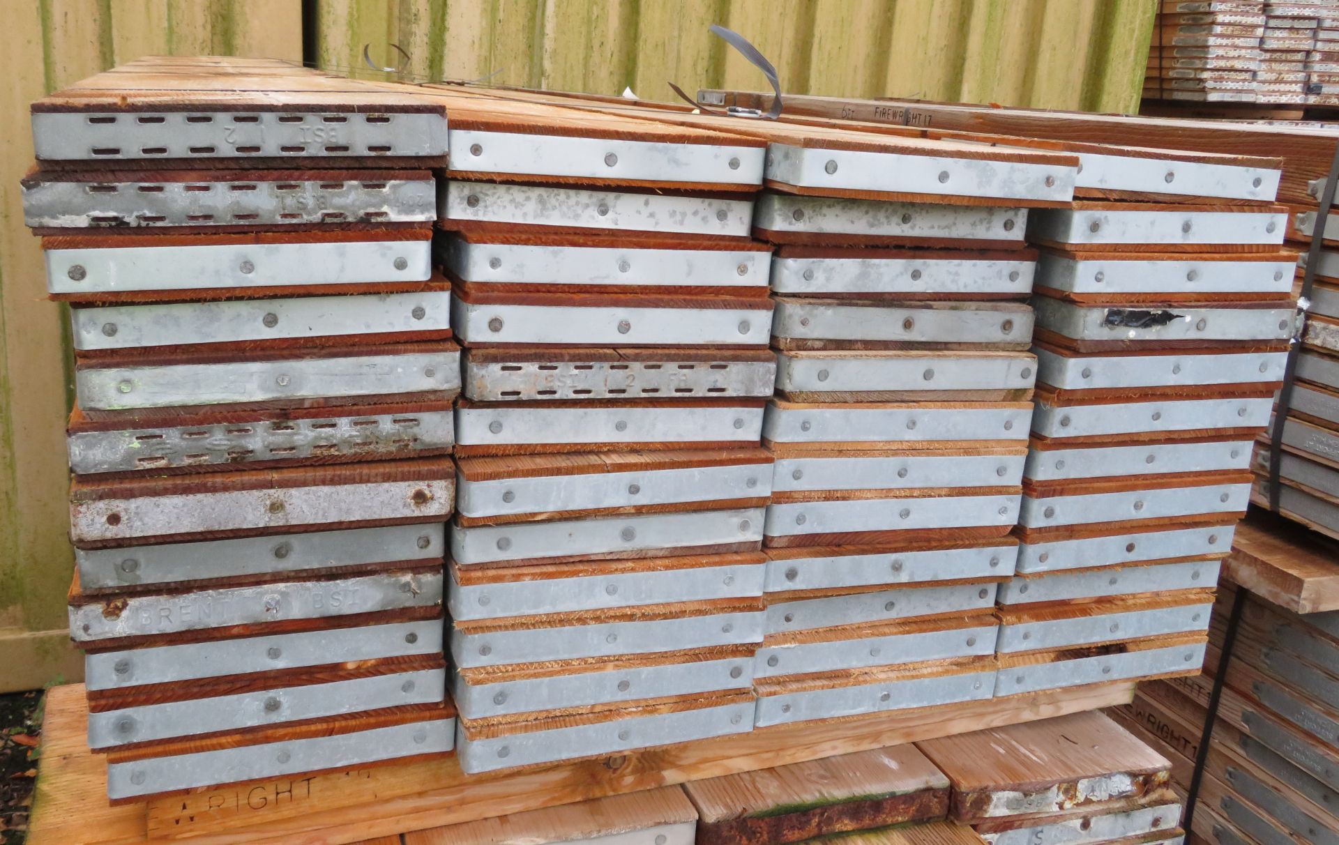 48x 6ft Wooden Scaffolding Boards. Please Note There Is A £10 Loading Charge On This Lot. - Image 3 of 4