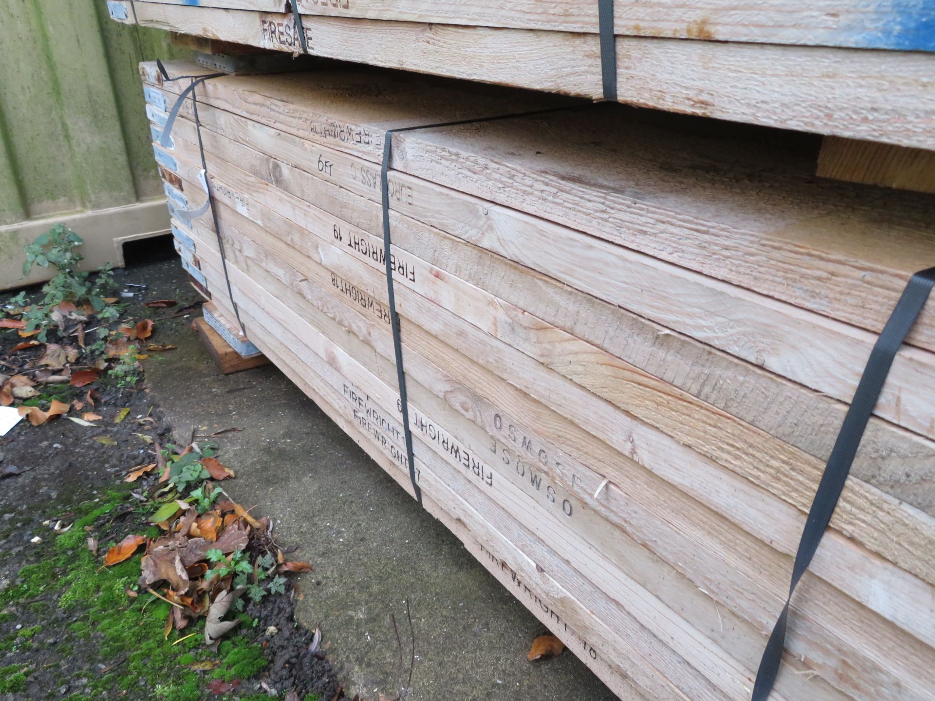 48x 6ft Wooden Scaffolding Boards. Please Note There Is A £10 Loading Charge On This Lot. - Image 4 of 4