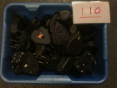 Box of 15A plugs and sockets