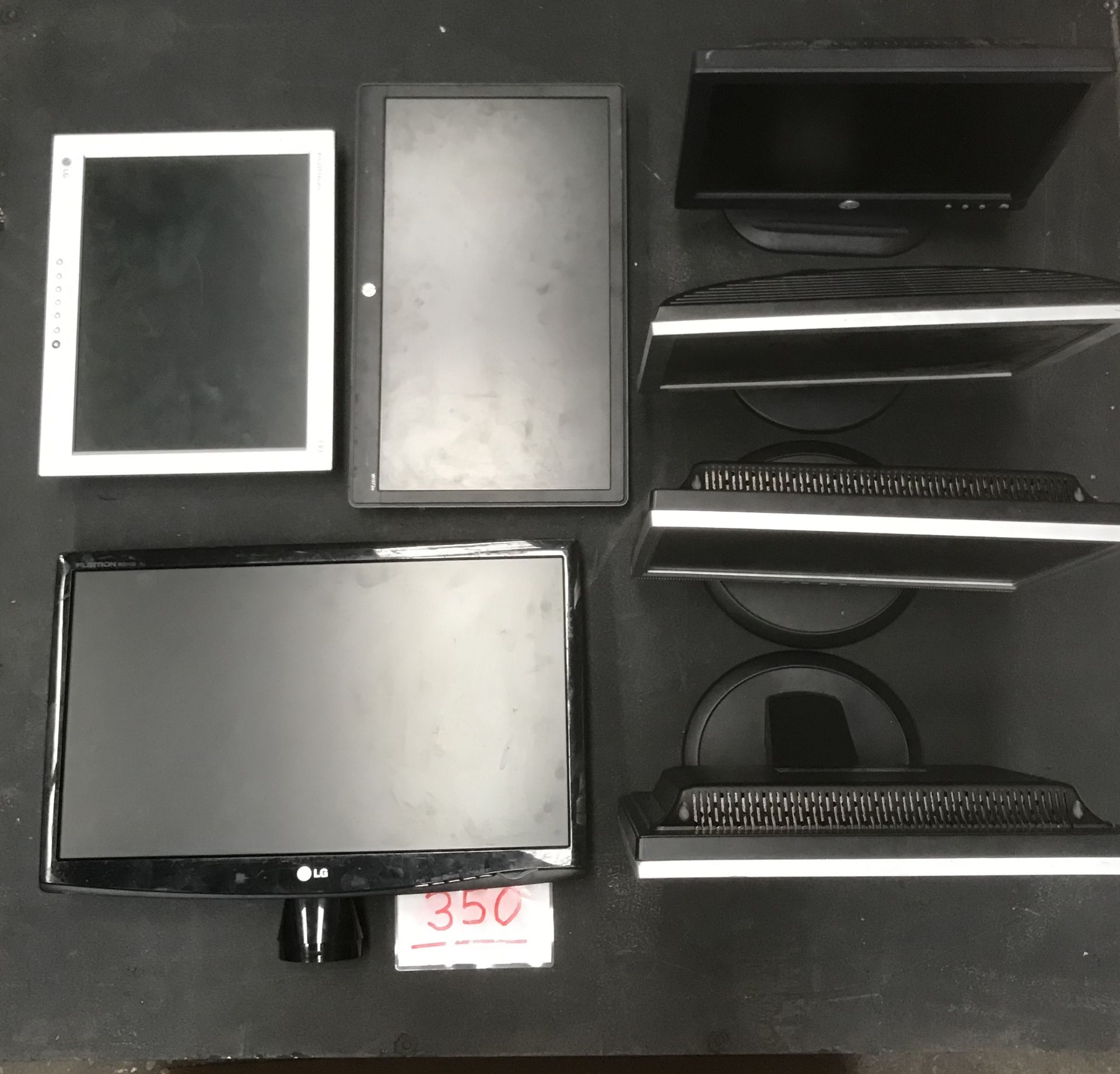 7x computer monitors