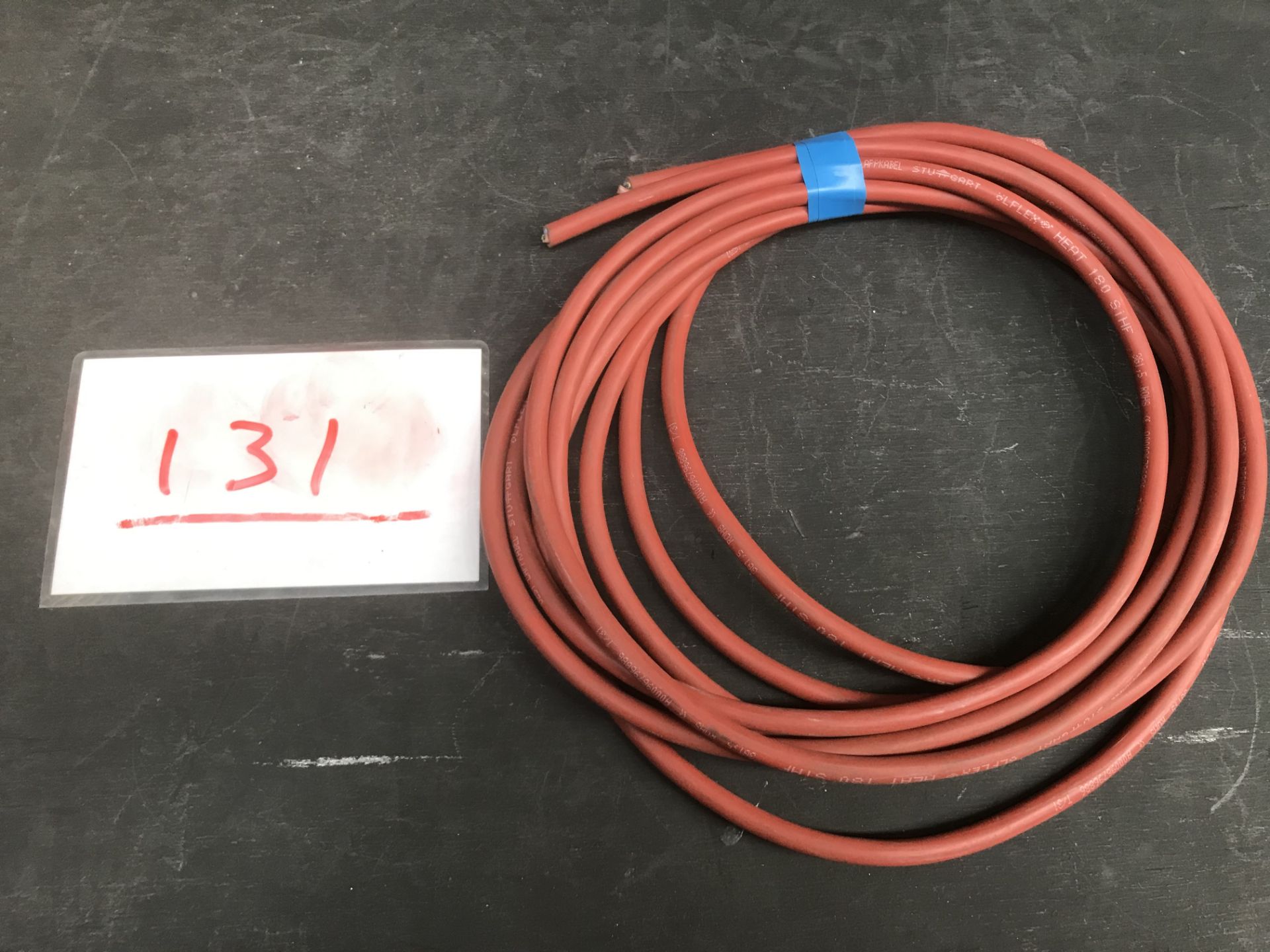2 lengths of high temperature flexible rubber cable
