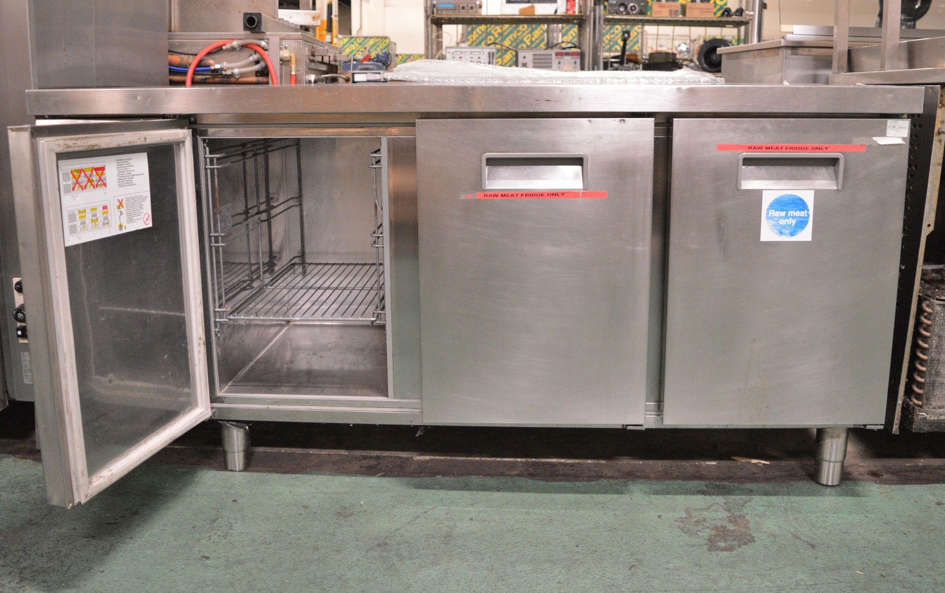 3 Door undercounter fridge unit - 1720 x 700 x 850 - Image 2 of 5