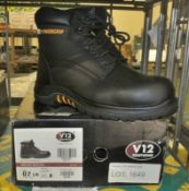 Safety boots - V12 VR640 Bison - UK7 / Euro 41