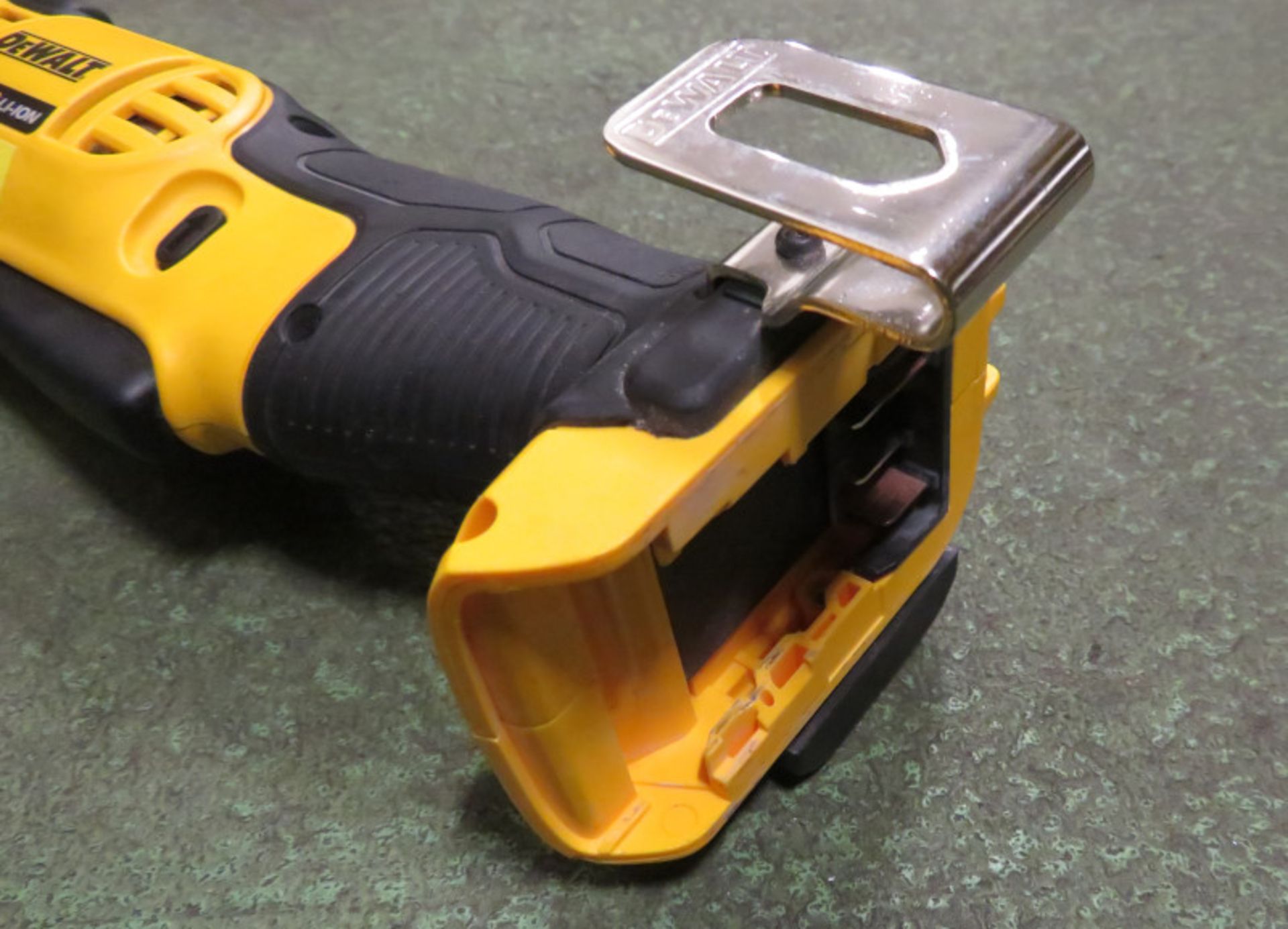 Dewalt DCD740 right angle drill, 18V / XR Li-Ion with charger, 1 battery - Image 3 of 4