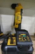 Dewalt DCD740 right angle drill, 18V / XR Li-Ion with charger, 1 battery