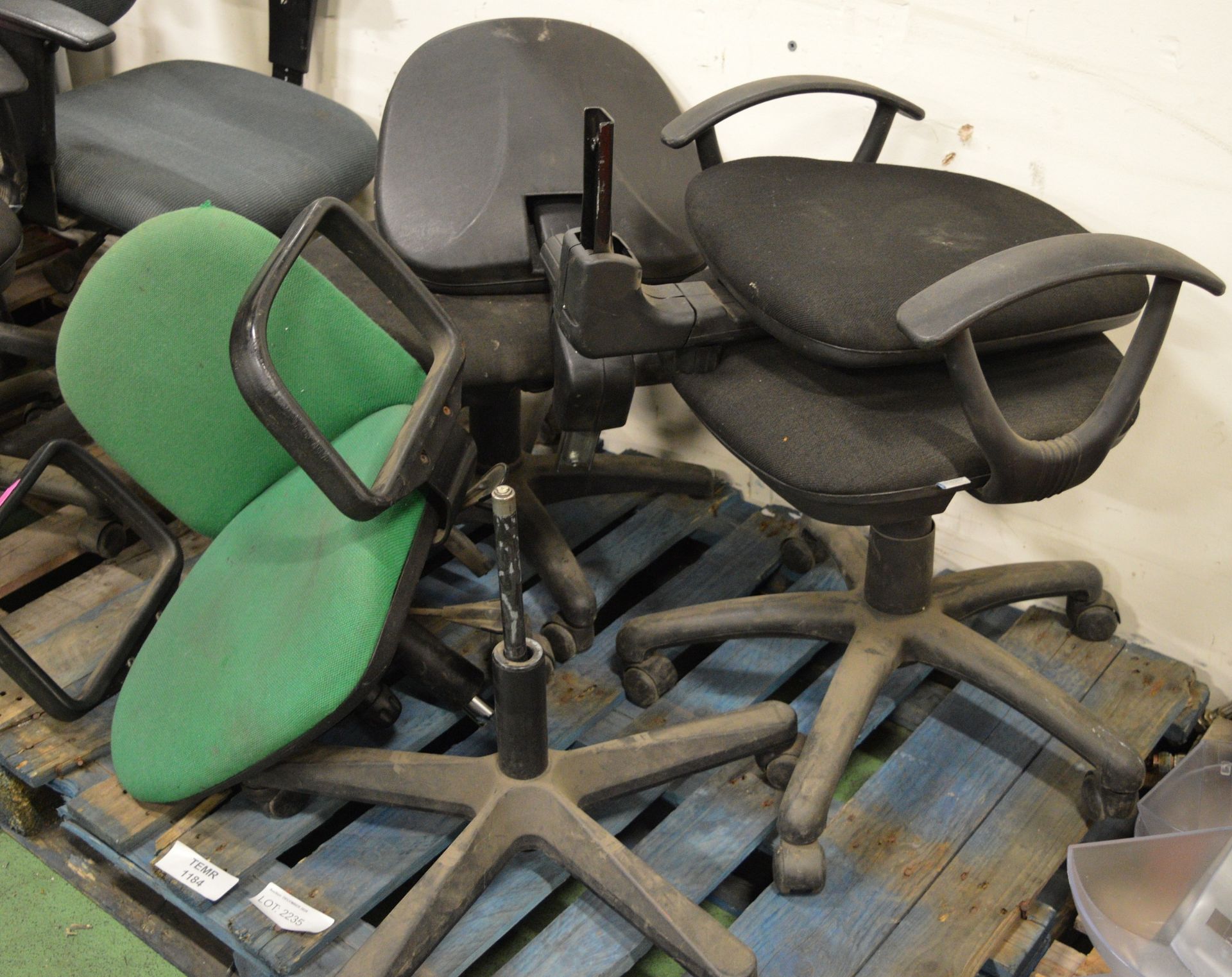 3x Office chairs - AS SPARES - Image 2 of 2