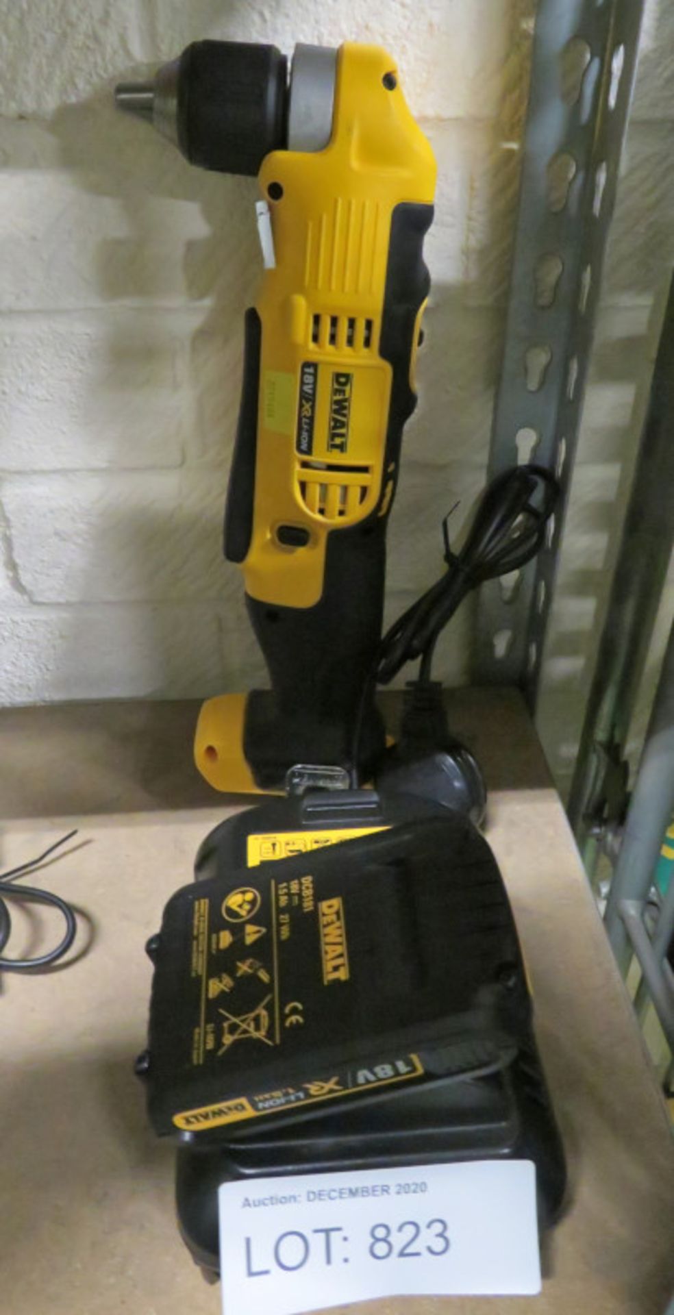 Dewalt DCD740 right angle drill, 18V / XR Li-Ion with charger, 1 battery