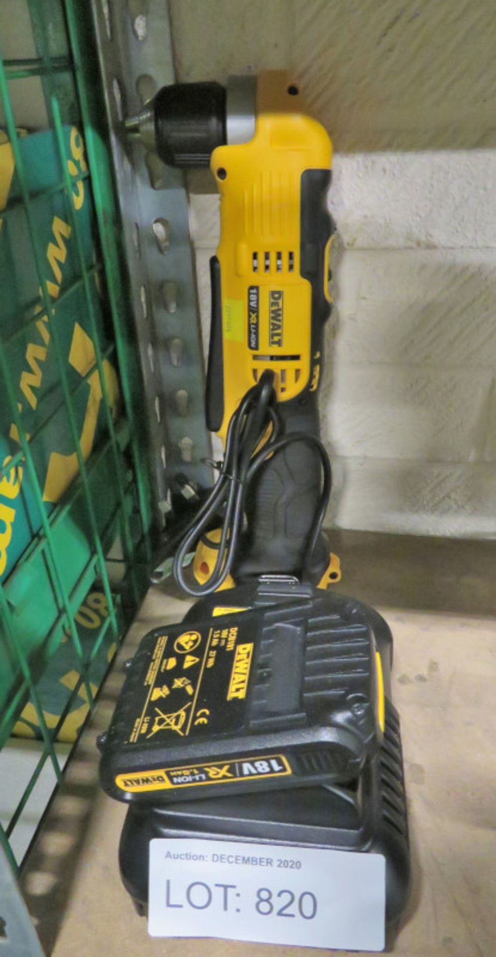 Dewalt DCD740 right angle drill, 18V / XR Li-Ion with charger, 1 battery