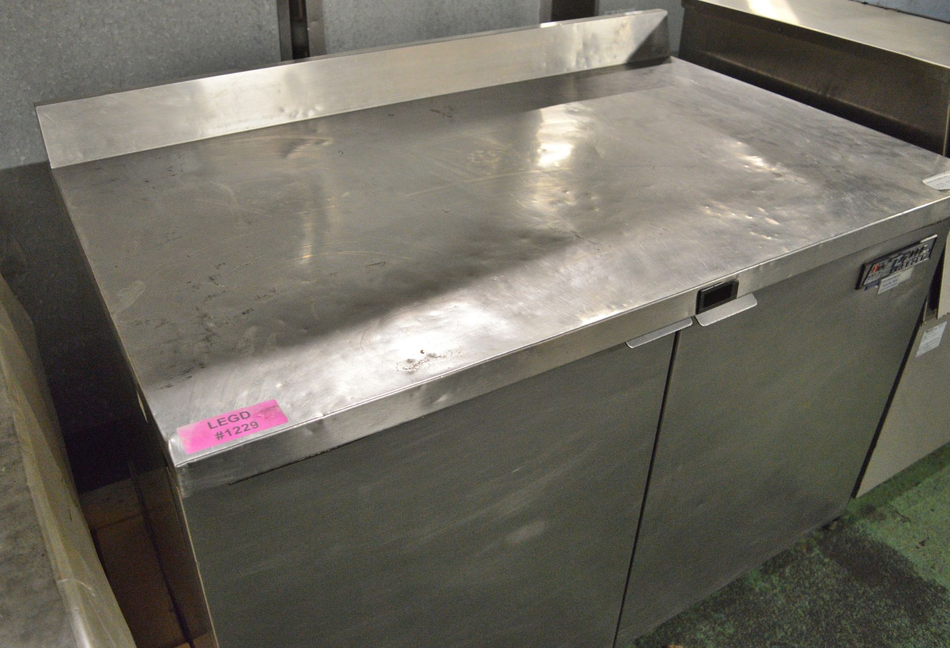 True under counter freezer - 1230 x 770 x 900 - Image 2 of 5