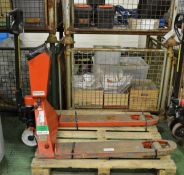 Hand Pallet Truck With Digital Scales - AS SPARES