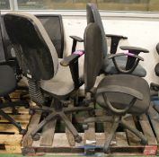 4x office chairs