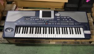 Korg PA 800 keyboard - damaged cracked / casing