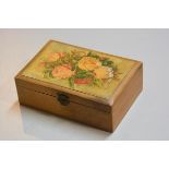 A 19thc satinwood box with floral decorated panel (h.6cm x 17.5cm), £10-20