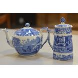 A Copeland Spode Italianware pattern morning teapot and hot water jug (tallest 11cm) (2), £30-40