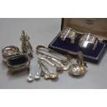 A pair of modern Edinburgh silver napkin rings, Edinburgh 1940, in original fitted case, an