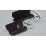 A pair of horn-rimmed spectacles and a gilt-metal lorgnette (2)