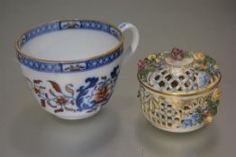 A Dresden porcelain pierced pot pourri dish with lattice and floral encrusted decoration (h.9cm) and