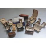 A large collection of vintage jewellery boxes, ring boxes, pendant boxes etc. (a lot)