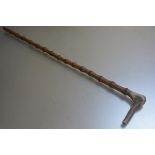 A Stanhope of Inverurie knarled horn handled walking cane (l.86cm)