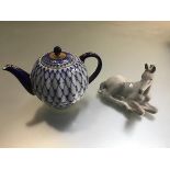 A St Petersburg Russia handpainted pumpkin shaped teapot with lattice and gilt decoration (h.12cm)