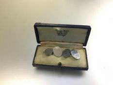 A pair of Birmingham silver oval sleevelinks (each: 2cm x1.5cm), complete with original fitted case,