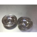 A pair of modern London silver circular salts (d.8cm) (89.76g)