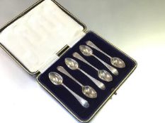 A set of six Sheffield silver bead pattern teaspoons in original fitted case