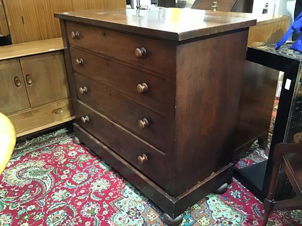 A 19thc mahogany chest, the rectangular top with moulded edge above four graduated long drawers,