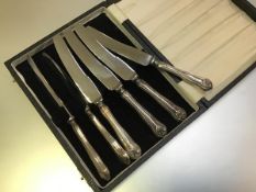 A cased set of six Sheffield silver handled tea knives with original fitted case