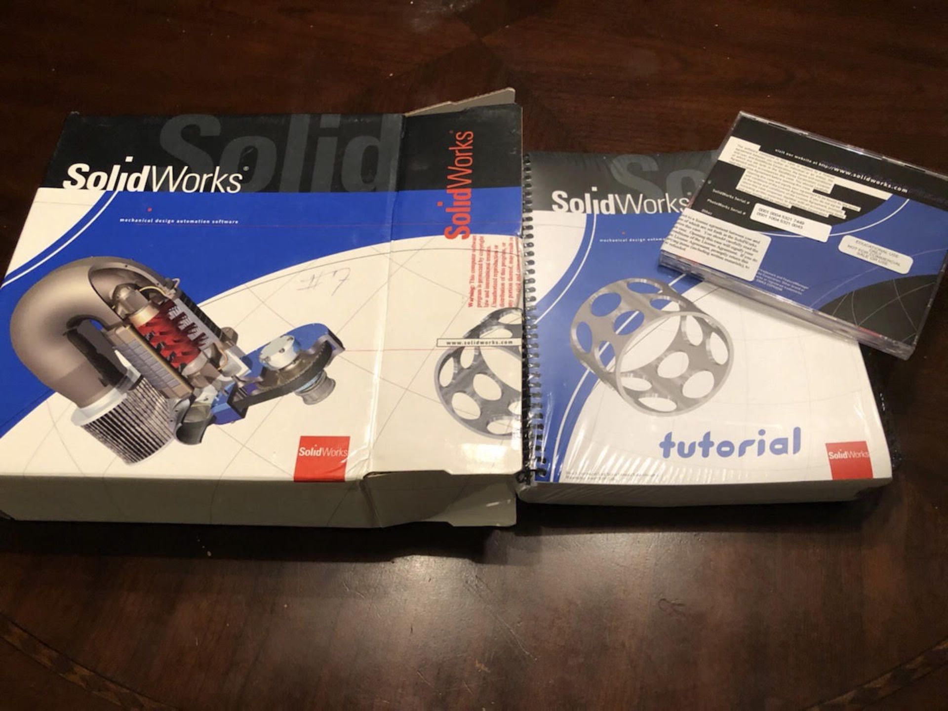 Complete set of SolidWorks, including software disc, key codes and manuals.