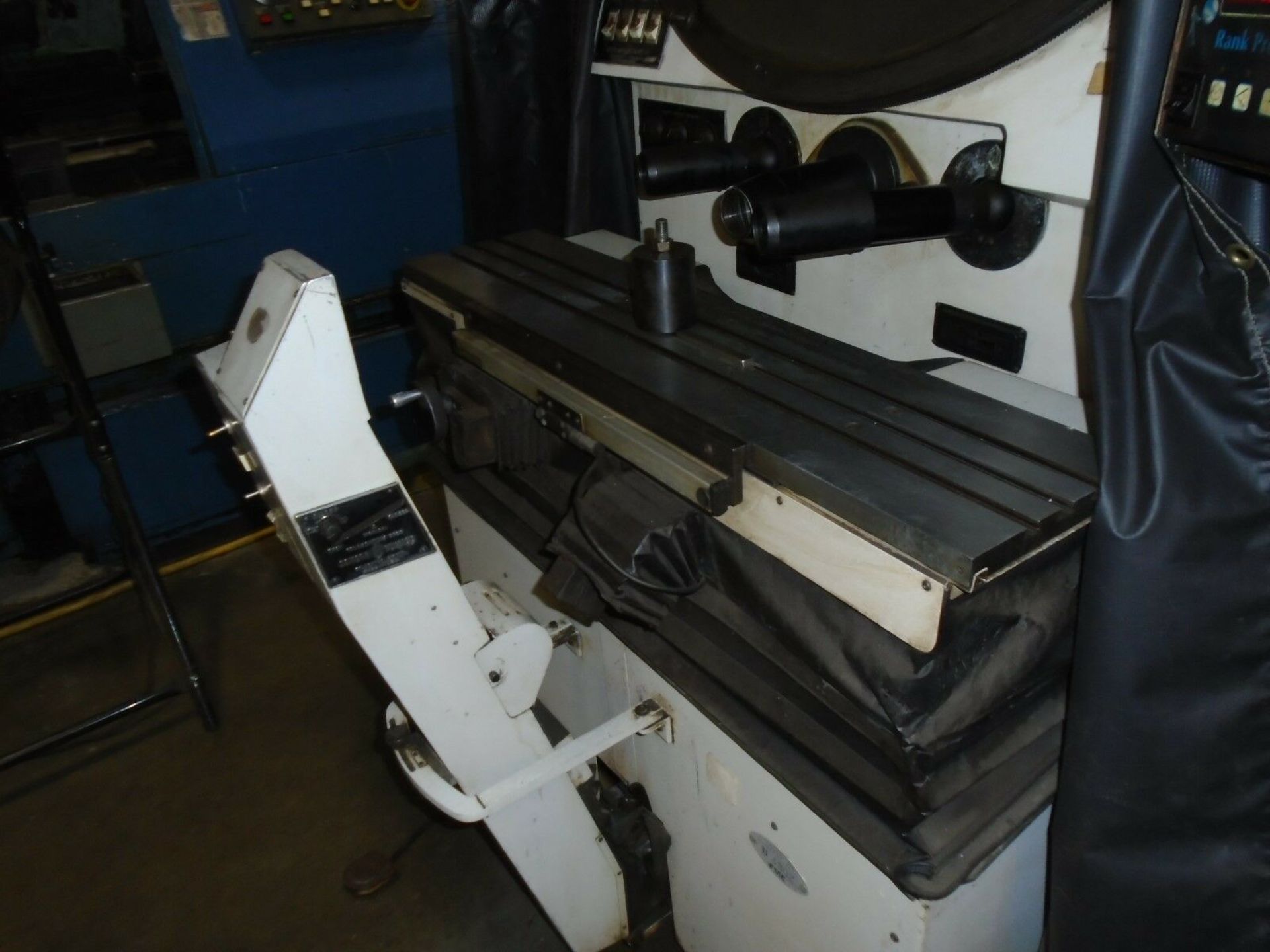 Scherr Tumico Model 22-2500 Comparator, DRO, 30” Screen - Image 6 of 8