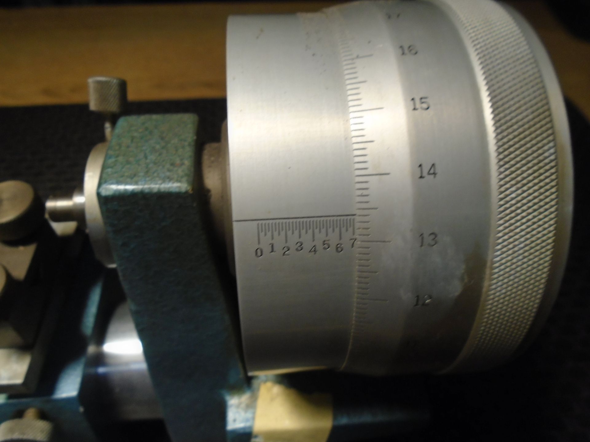 Brown & Sharpe Super Micrometer 4” Capacity - Image 4 of 5