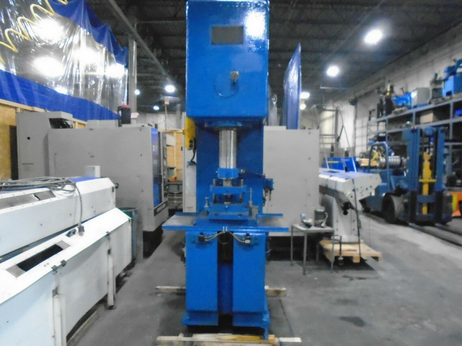 Denison 50 Ton Hydraulic Press With 18 Die Sets