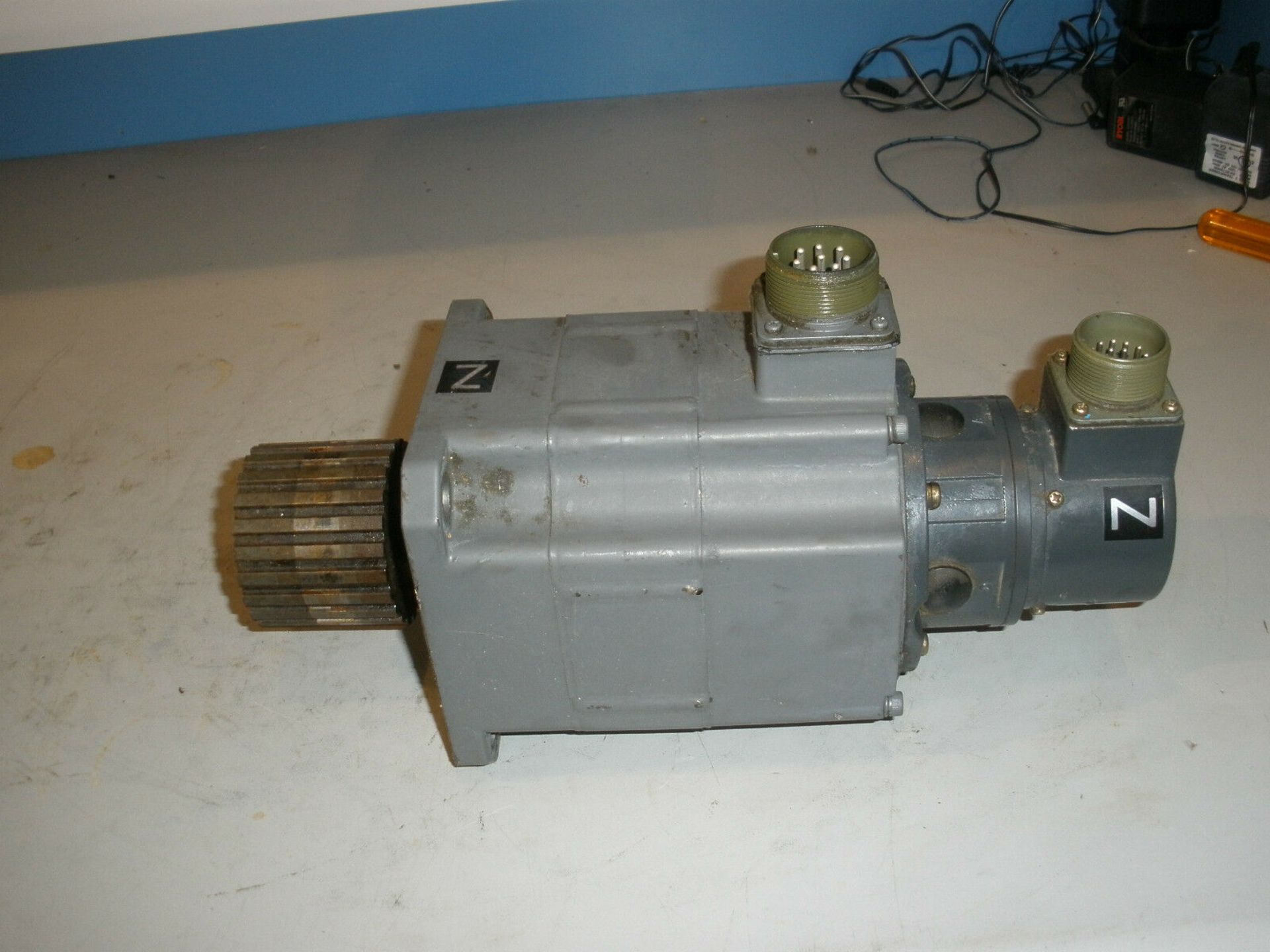 NOMURA CNC SWISS LATHE MITSUBISHI AC SERVO Z AXIS MOTOR HA40C-S Z637260