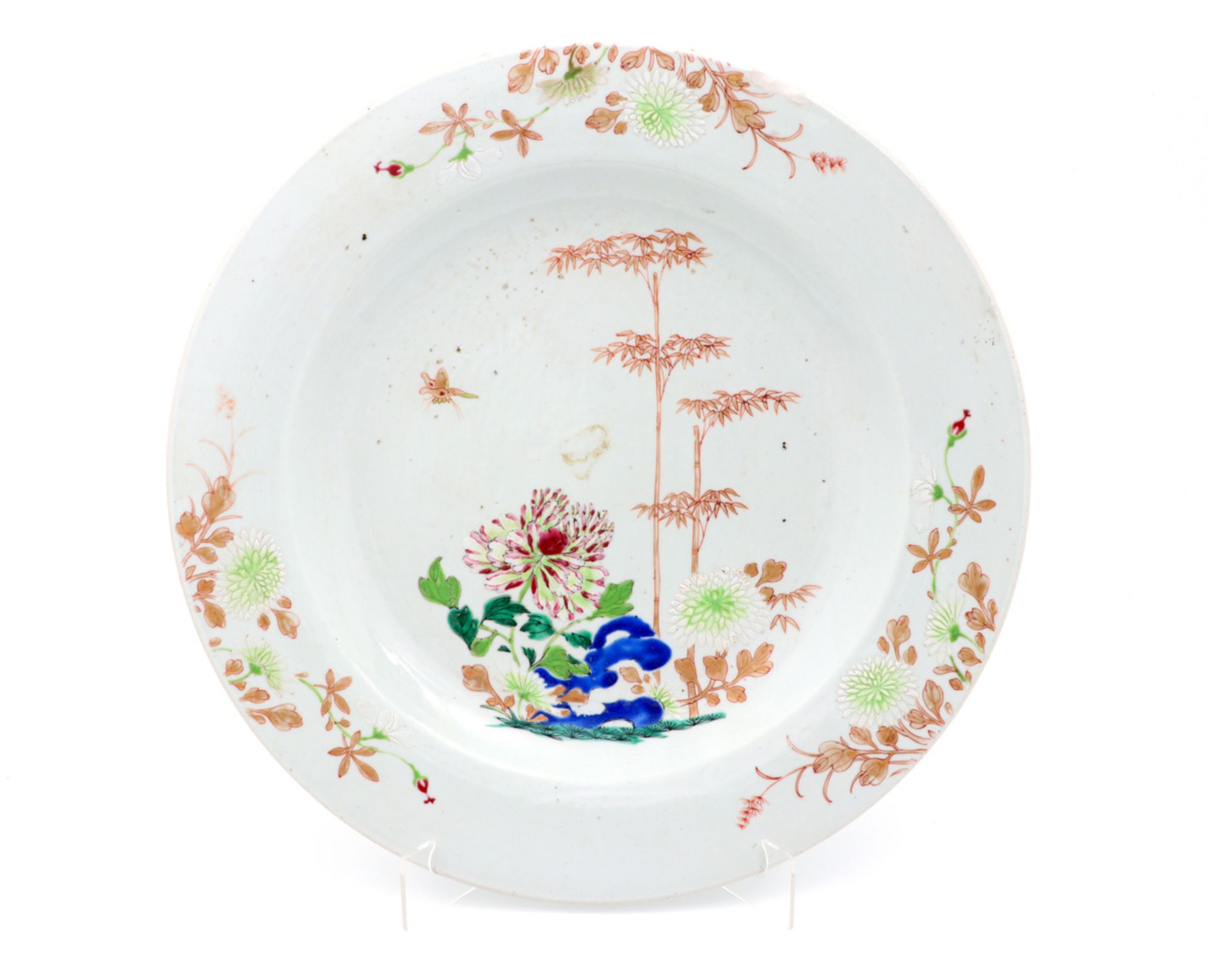 A LARGE QIANLONG PLATE Chinese export porcelain, Qianlong period (1736-1795), Famille Rose,