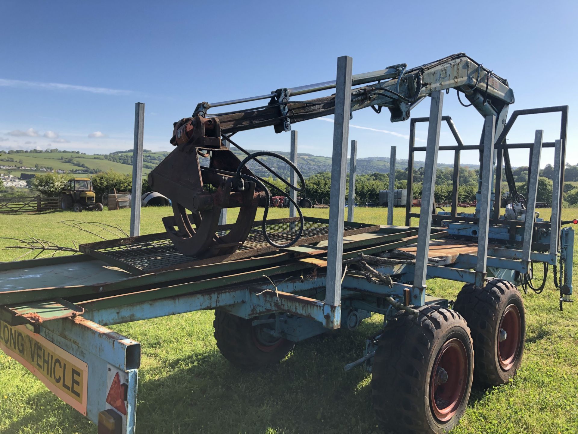 18' Timber Trailer with Fassi Hiab - Image 6 of 8