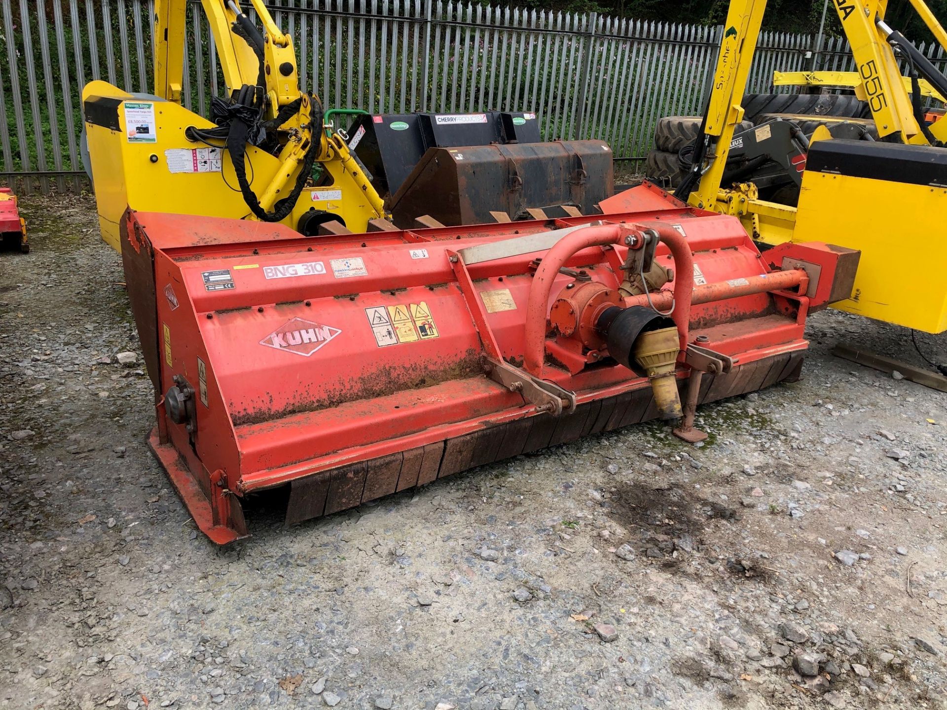 2006 KUHN BNG310 3.1M STRAW FLAIL TOPPER